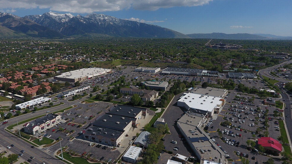 6905-7035 S 1300 E, Salt Lake City, UT en alquiler - Foto del edificio - Imagen 2 de 3