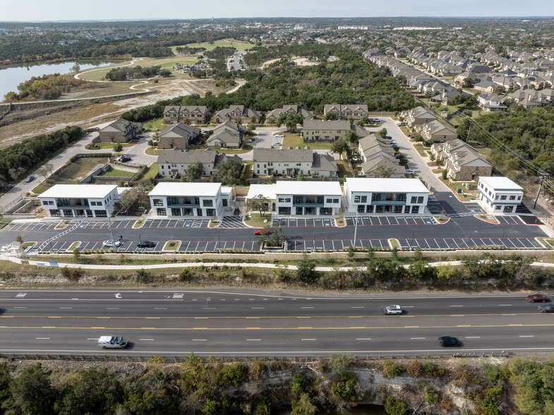 1651 S Bell Blvd, Cedar Park, TX en alquiler - Vista aérea - Imagen 1 de 36