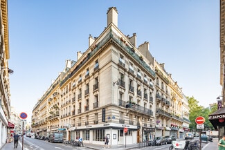 Más detalles de 27 Rue De Rocroy, Paris - Edificio residencial​ en venta