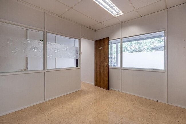 Más detalles de Local en alquiler