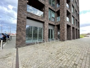 27 Shackleton Way, London en alquiler Foto del edificio- Imagen 2 de 5