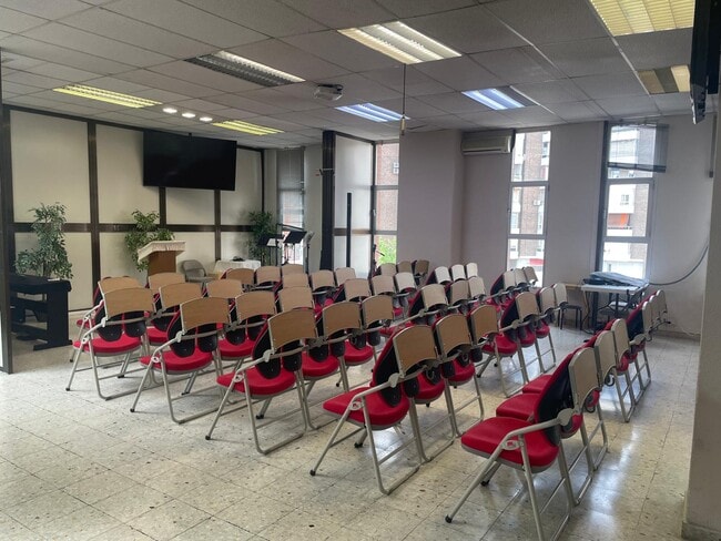 Más detalles de Avenida Manoteras, 22, Madrid - Oficina en alquiler