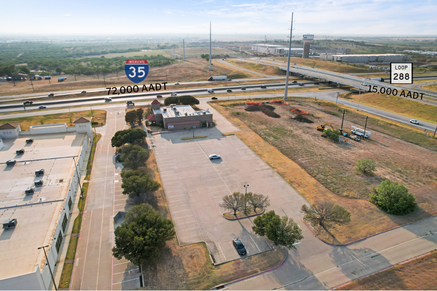 5812 N Interstate 35, Denton, TX en venta - Foto del edificio - Imagen 2 de 36