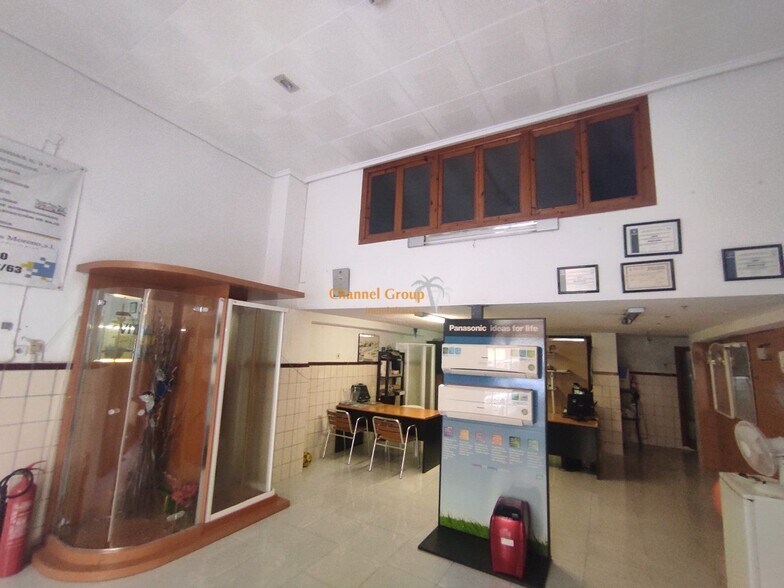 Local en Santa Pola, Alicante en venta - Foto del edificio - Imagen 3 de 6