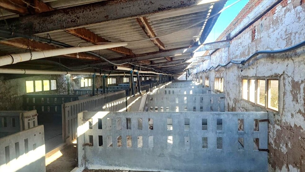 Nave en Aniñón en venta - Foto del edificio - Imagen 2 de 12