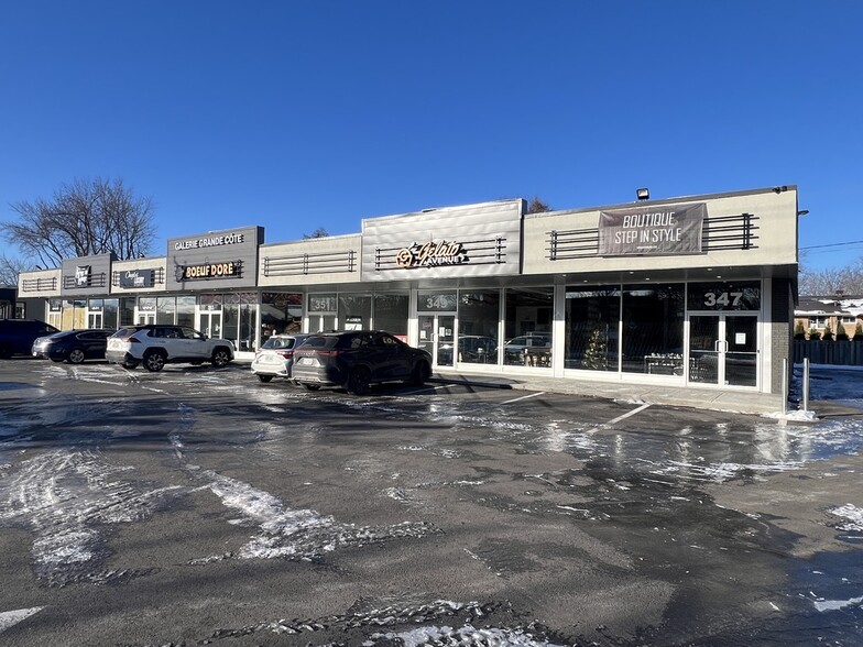 349-359 Ch De La Grande-Cote, Boisbriand, QC en alquiler - Foto del edificio - Imagen 1 de 10