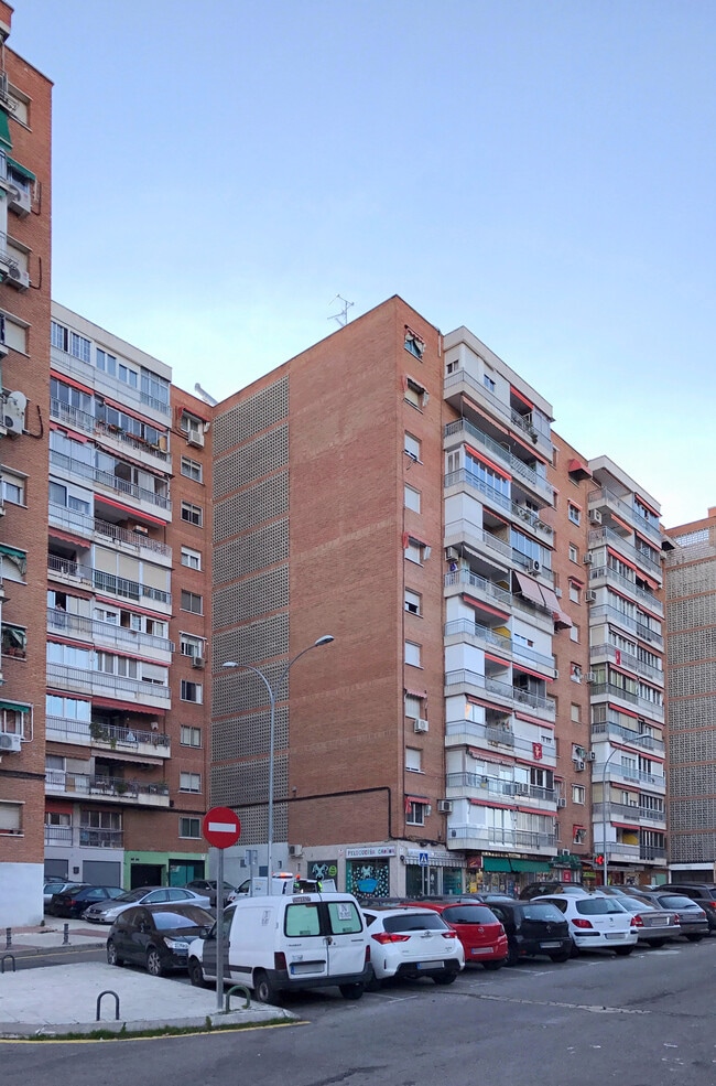 Más detalles de Calle Claudio Sánchez Albornoz S/N, Alcorcón - Local en alquiler