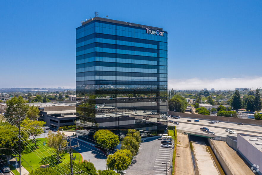 3415 S Sepulveda Blvd, Los Angeles, CA en alquiler - Foto del edificio - Imagen 1 de 8