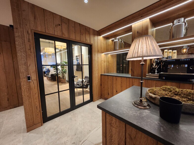 16 Mortimer St, London en alquiler - Foto del edificio - Imagen 2 de 19