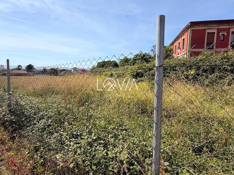 Terreno en Gijón, Asturias en venta - Foto del edificio - Imagen 3 de 5