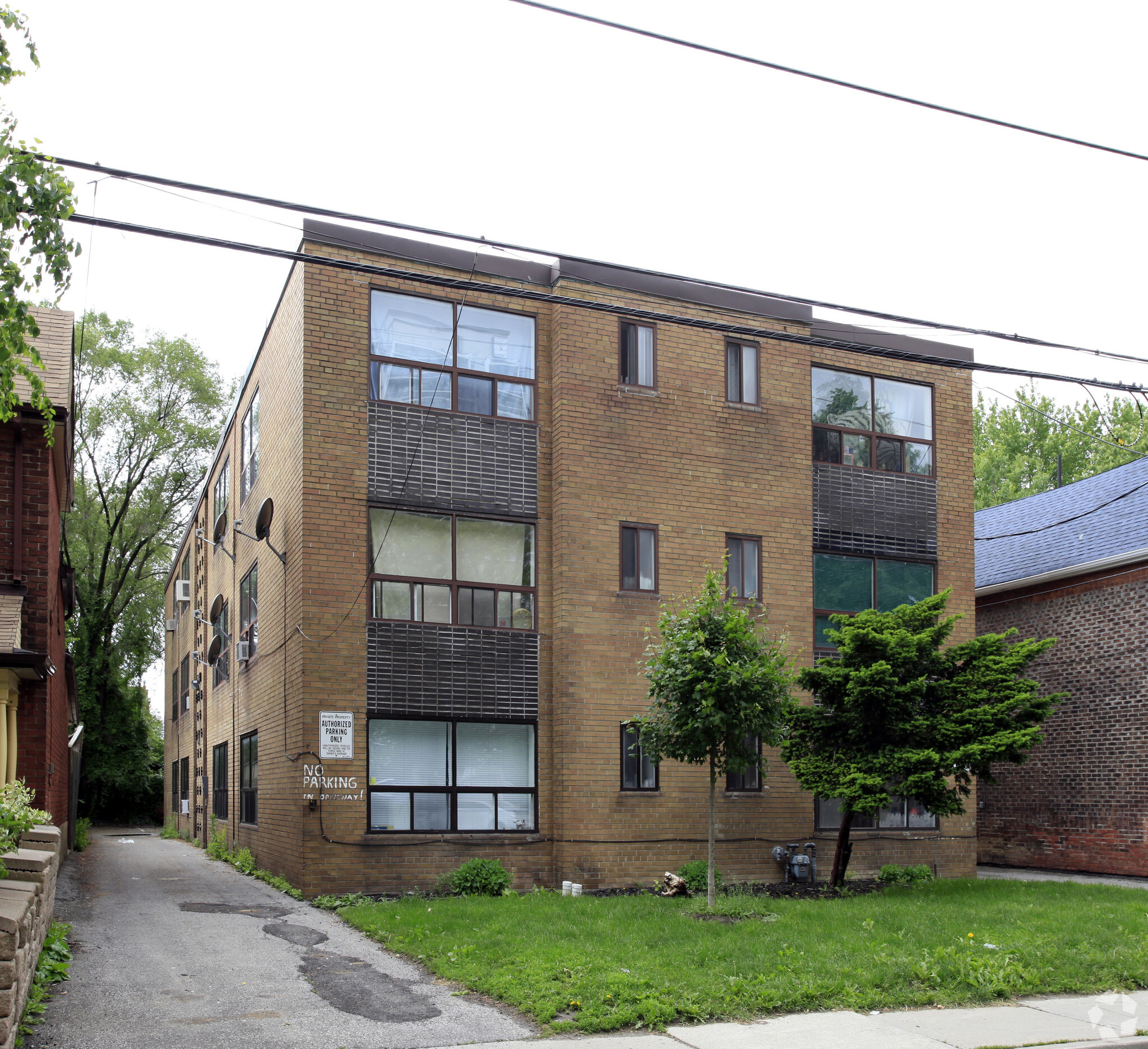 156 Barrington Ave, Toronto, ON en venta Foto principal- Imagen 1 de 4