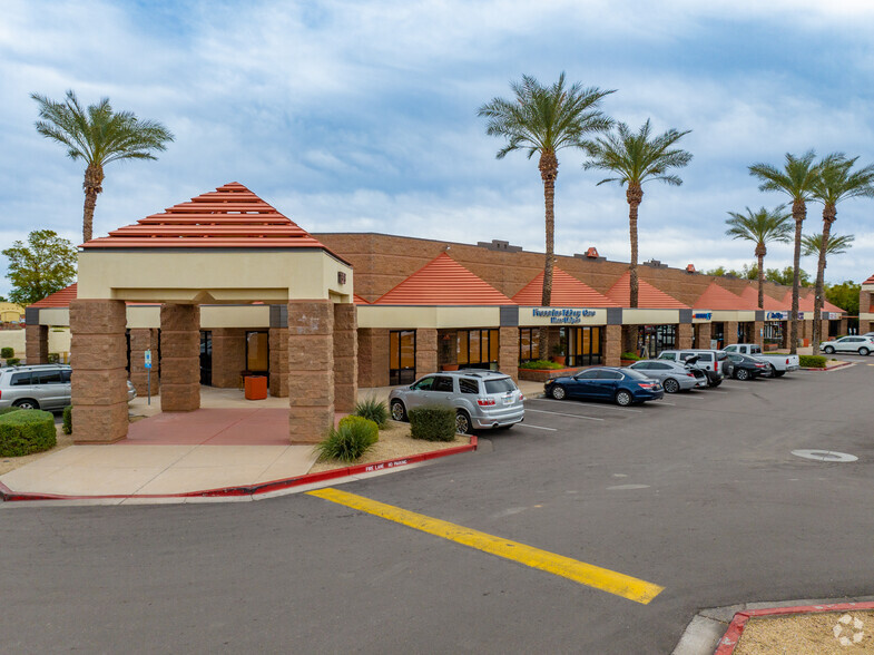 1515-1525 N Gilbert Rd, Gilbert, AZ en alquiler - Foto del edificio - Imagen 3 de 5