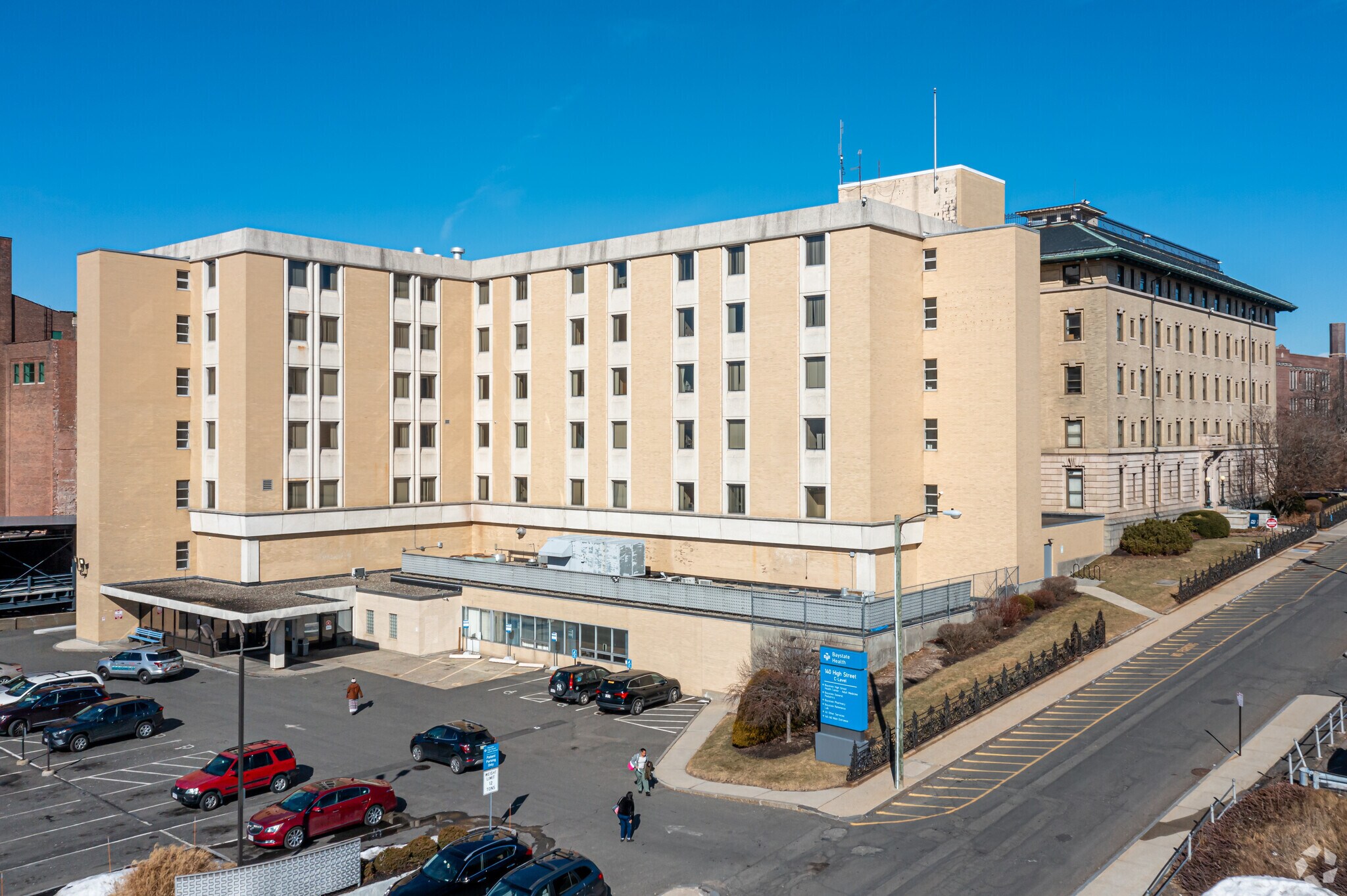 Baystate Health Campus Opportunity Zone cartera de 4 inmuebles en venta en LoopNet.es Foto principal- Imagen 1 de 29