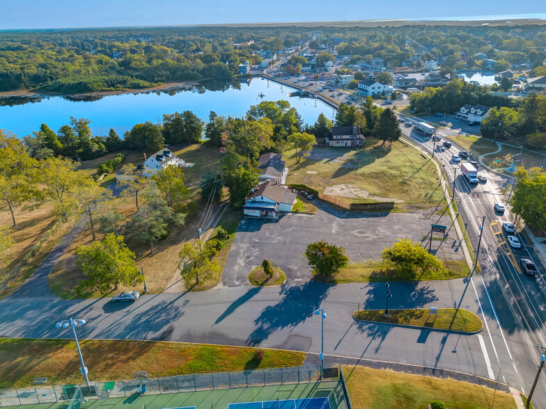 111 Lakeside Dr, Tuckerton, NJ en venta - Foto del edificio - Imagen 2 de 32