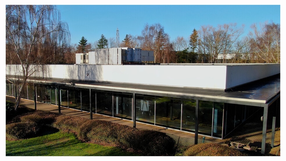 6 Bramley Rd, Milton Keynes en alquiler - Foto del edificio - Imagen 3 de 14