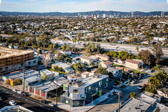 5135 W Adams Blvd, Los Angeles, CA - VISTA AÉREA  vista de mapa - Image1