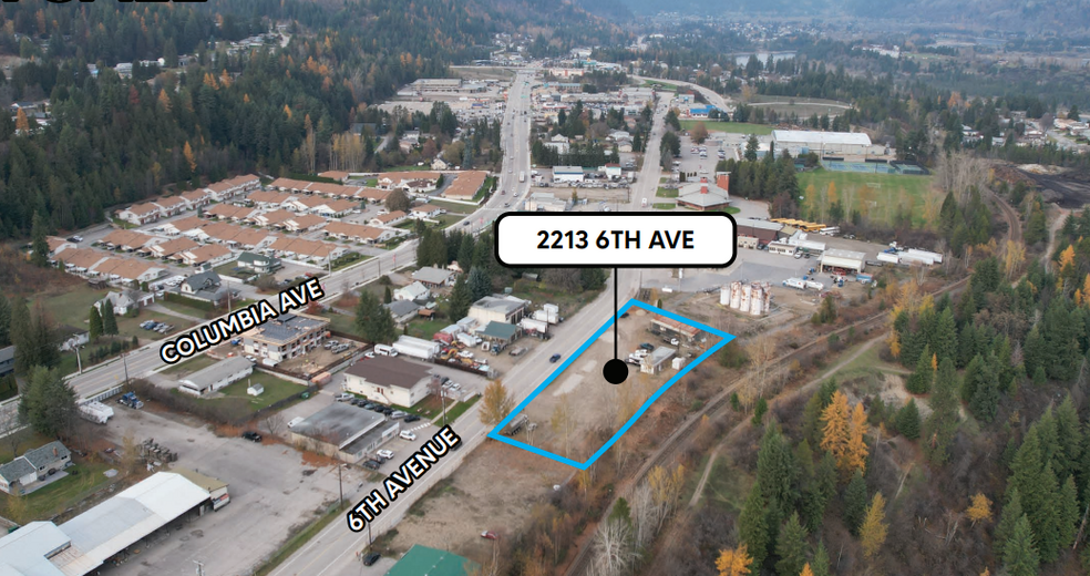 2213 6th Av, Castlegar, BC en venta - Plano del sitio - Imagen 2 de 3