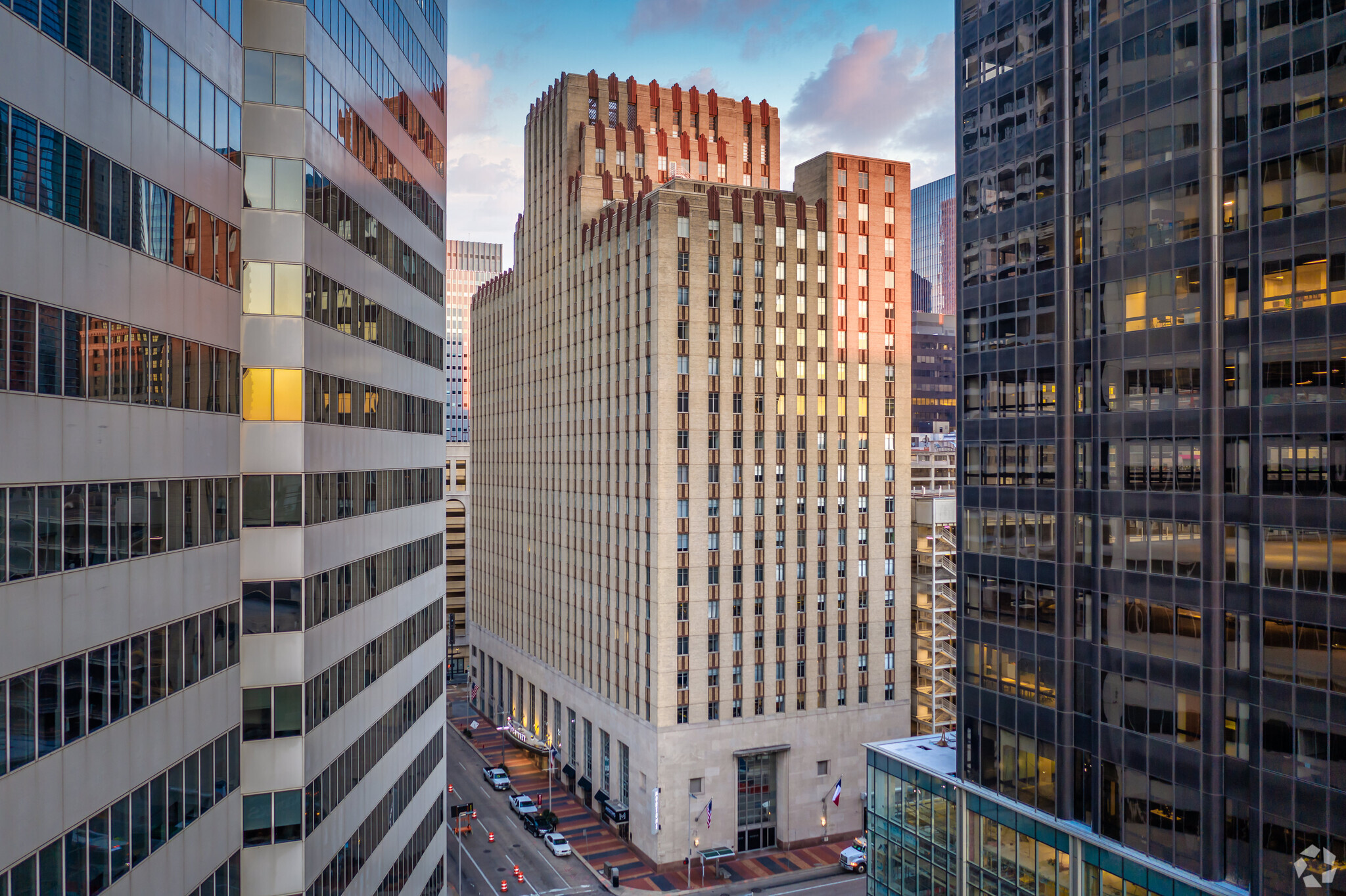 1001 McKinney St, Houston, TX en alquiler Foto del edificio- Imagen 1 de 27