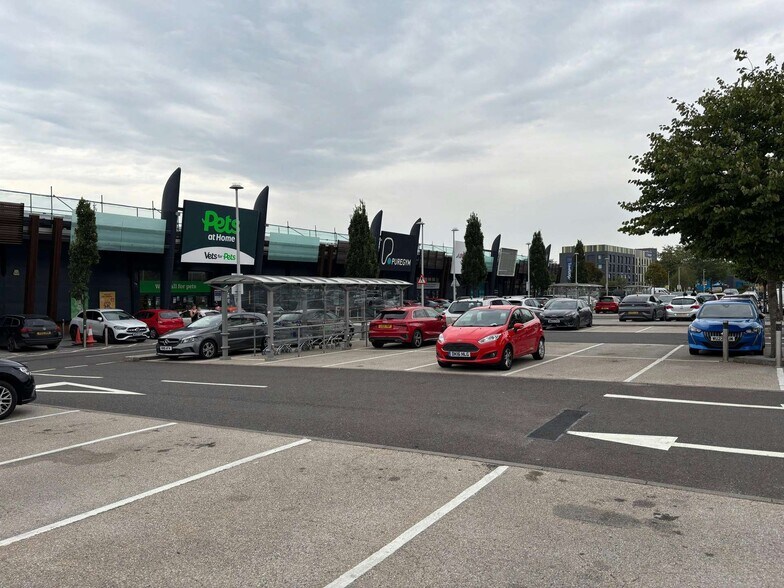 Station Rd, Filton en alquiler - Foto del edificio - Imagen 2 de 2