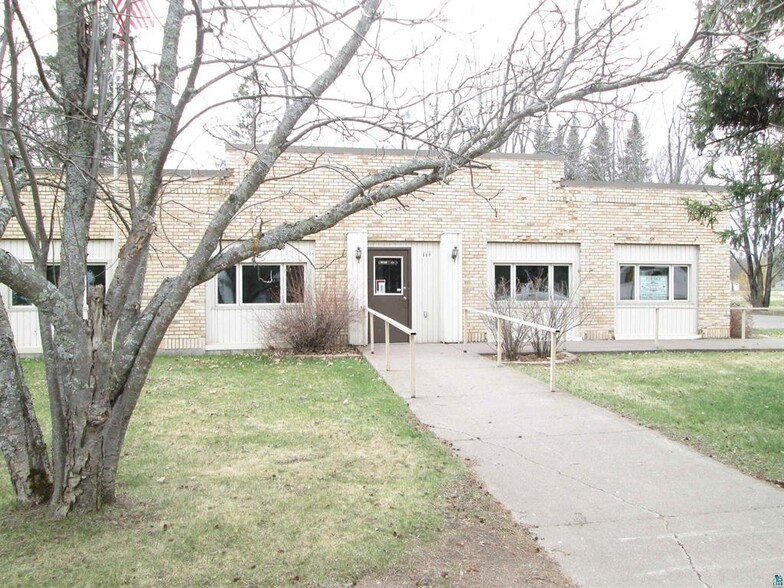 111 Broadway St, Wrenshall, MN en venta - Foto del edificio - Imagen 3 de 28