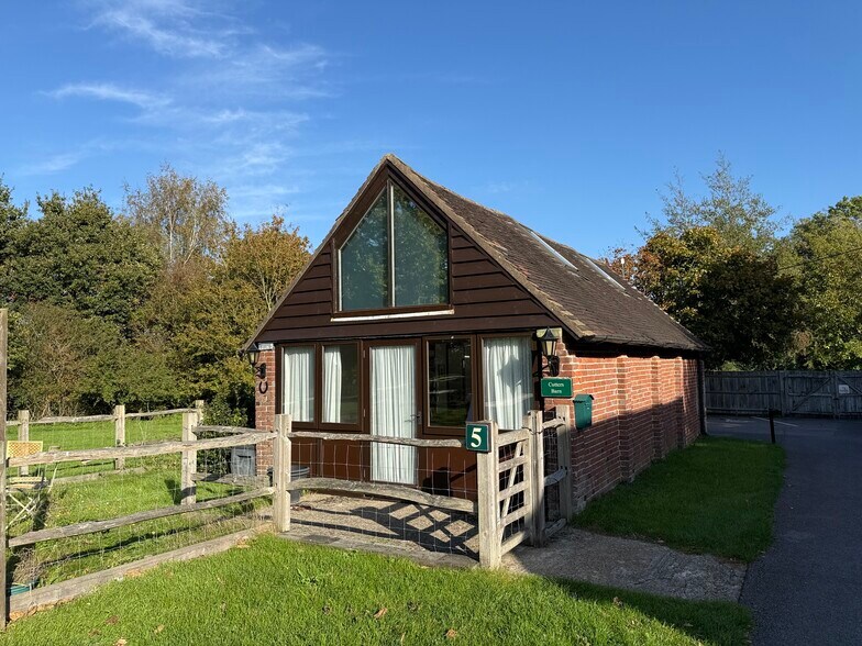 Units 1a & 1b Danworth Farm, Cuckfield Rd, Hurstpierpoint en alquiler - Foto del edificio - Imagen 2 de 14