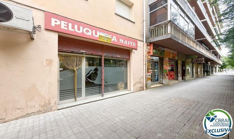 Edificio residencial en Figueres, Gerona en venta - Foto del edificio - Imagen 2 de 4