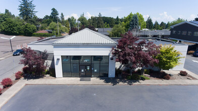 2710 Commercial St SE, Salem, OR en alquiler Foto del edificio- Imagen 1 de 5