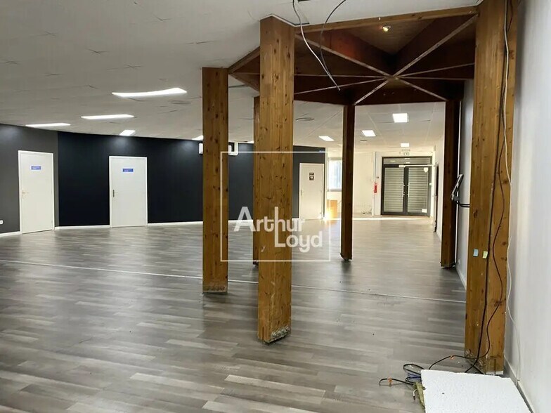 Nave en Bondoufle en venta - Foto del interior - Imagen 2 de 5