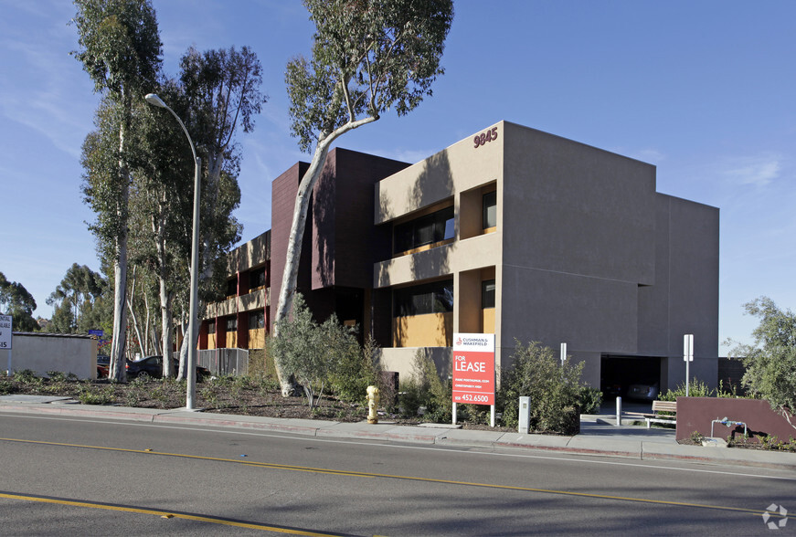 9845 Erma Rd, San Diego, CA en alquiler - Foto del edificio - Imagen 3 de 5