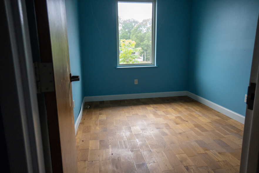 103 N Washington Ave, Eatonton, GA en alquiler - Foto del interior - Imagen 3 de 8