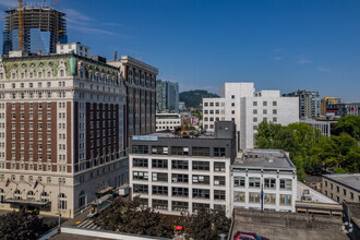 225 SW Broadway, Portland, OR - VISTA AÉREA  vista de mapa