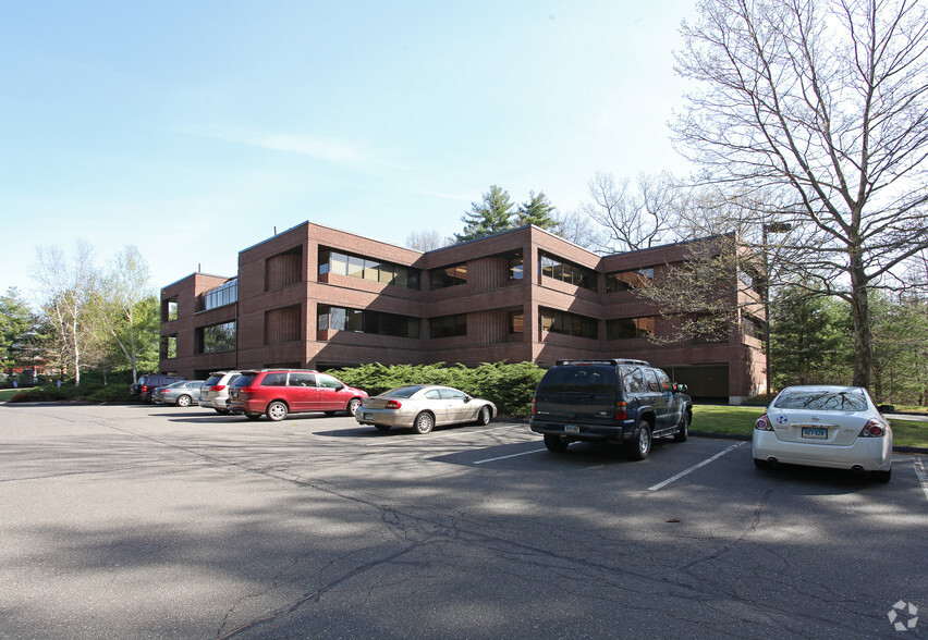 34 Dale Rd, Avon, CT en alquiler - Foto del edificio - Imagen 2 de 5