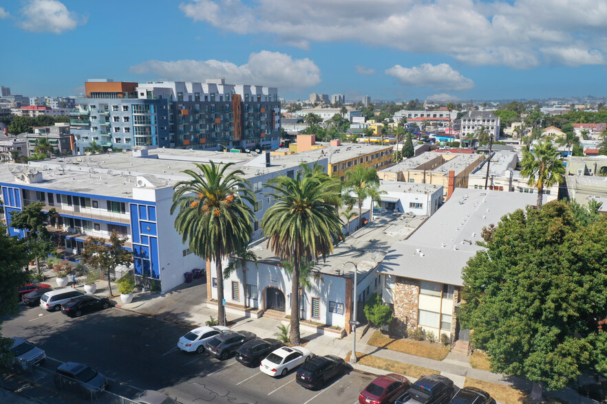 833 E 1st St, Long Beach, CA en venta - Foto del edificio - Imagen 3 de 14