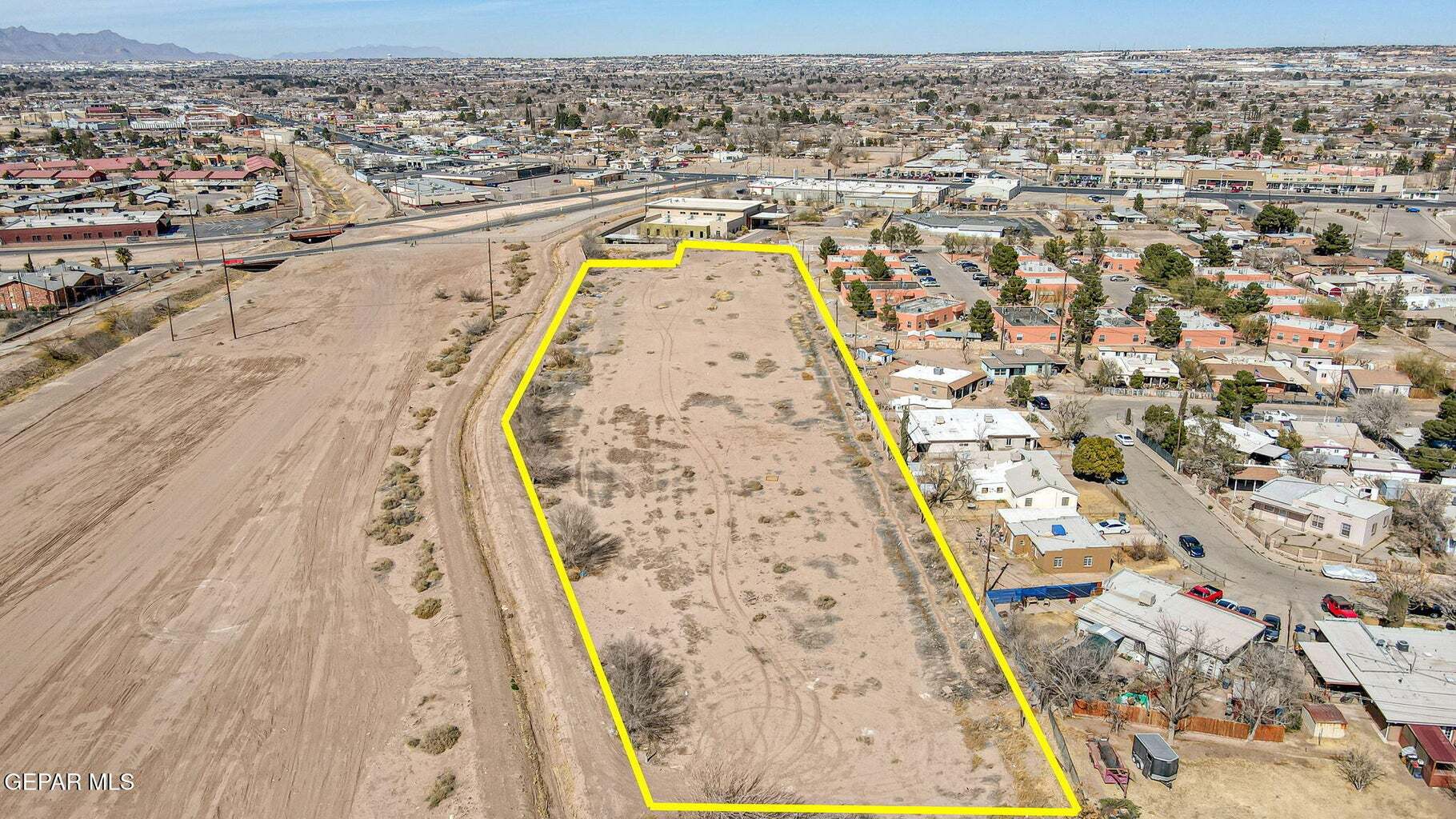 270 Ysleta Ln, El Paso, TX en venta Foto principal- Imagen 1 de 4