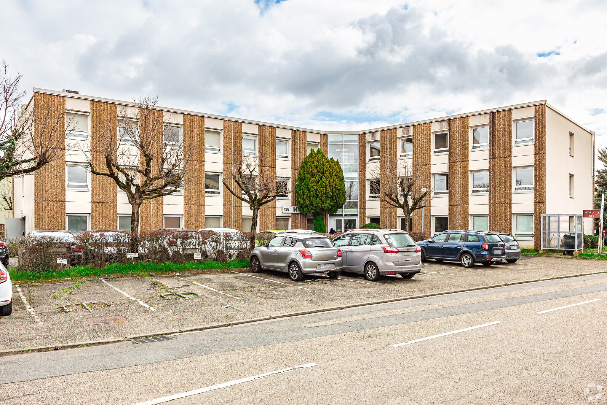 136 Chemin Du Moulin Carron, Écully en alquiler Foto principal- Imagen 1 de 17