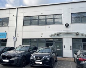 Stirling Way, Borehamwood en alquiler Foto del edificio- Imagen 1 de 3