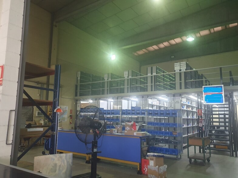 Nave en L'Hospitalet de Llobregat, Barcelona en alquiler - Foto del interior - Imagen 3 de 6