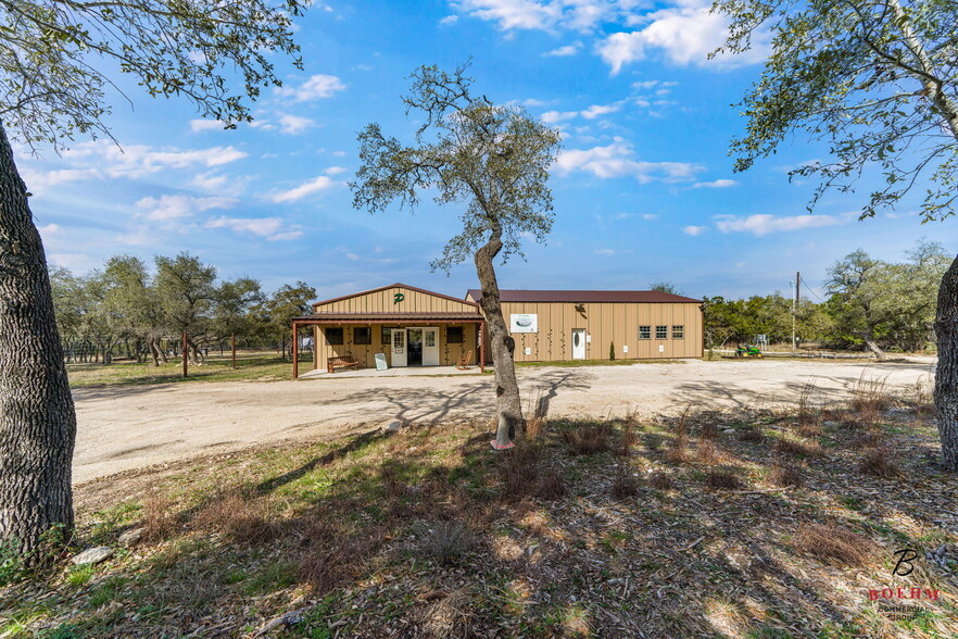 11490 Rebecca Creek Rd, Spring Branch, TX en venta - Foto del edificio - Imagen 2 de 58