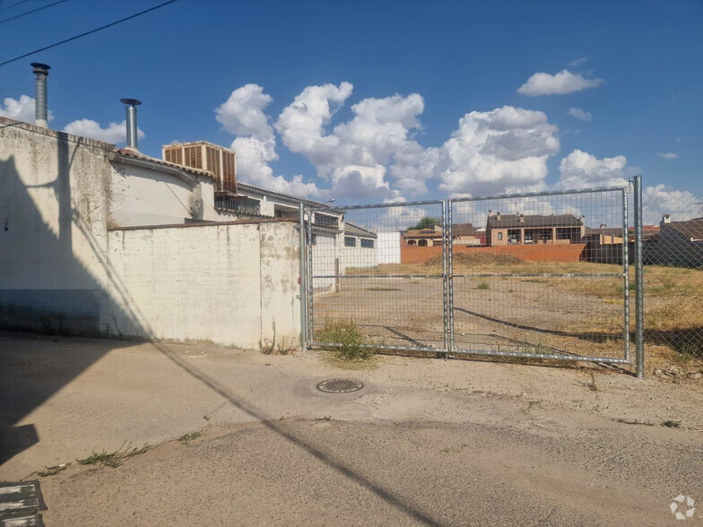 Oficinas en Cebolla, Toledo en venta - Foto del edificio - Imagen 2 de 3