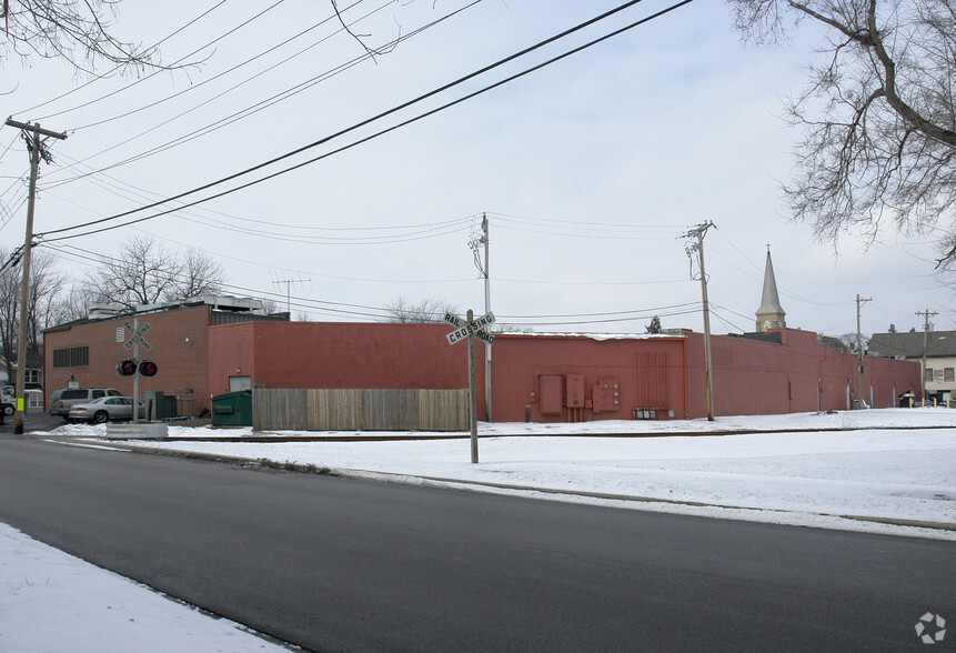 8-28 S Van Buren St, Batavia, IL en alquiler - Foto del edificio - Imagen 3 de 6