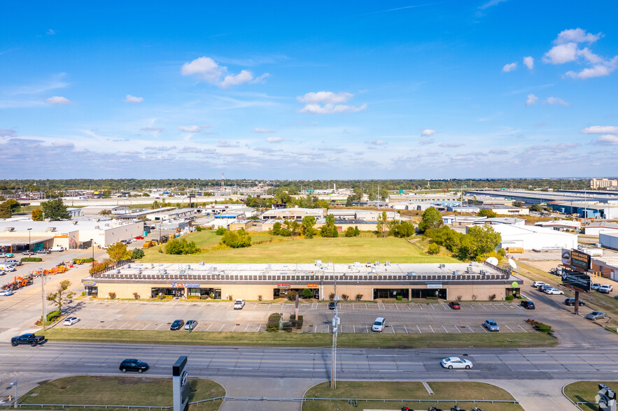 6701-6715 E 41st St, Tulsa, OK en alquiler - Foto del edificio - Imagen 1 de 6