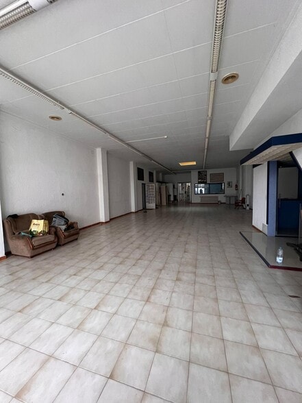 Local en Figueres, Gerona en alquiler - Foto del interior - Imagen 2 de 4