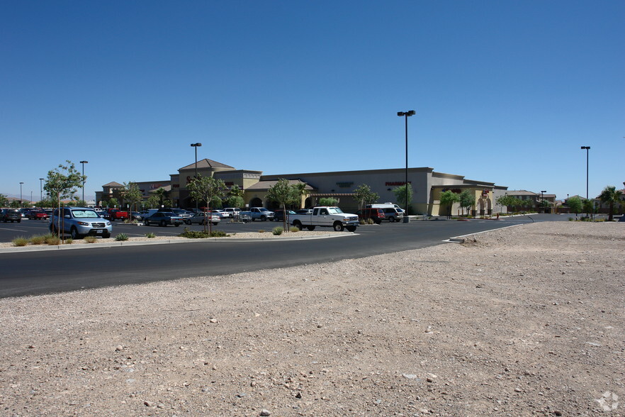 Windmill Ln, Las Vegas, NV en alquiler - Foto del edificio - Imagen 1 de 10