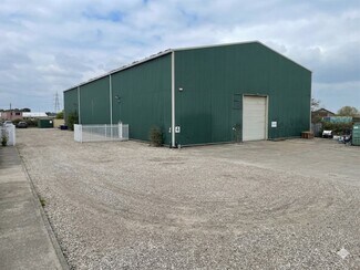 Más detalles de Dengemarsh Rd, Lydd - Nave en alquiler
