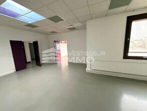 Oficina en Vaux-le-Pénil en venta Foto del interior- Imagen 1 de 5