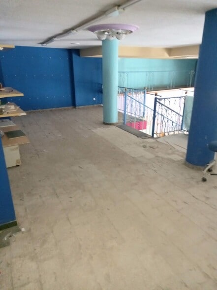 Local en Córdoba, Córdoba en alquiler - Foto del edificio - Imagen 2 de 10