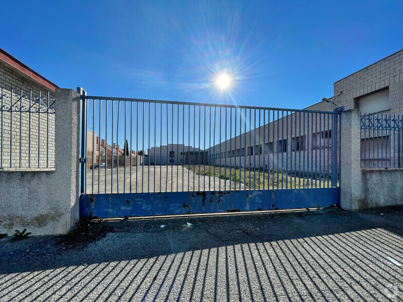 Naves en Torrijos, Toledo en venta - Foto del edificio - Imagen 3 de 8