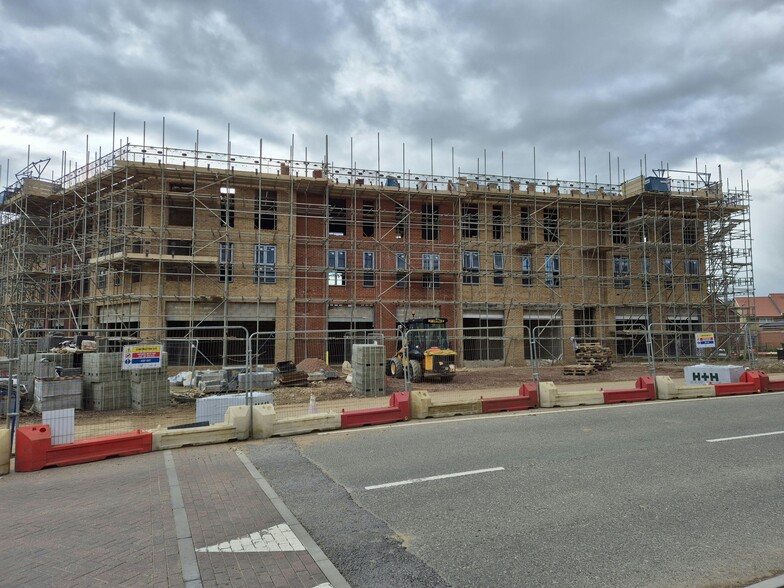 Fairfields Local Centre, Milton Keynes en alquiler - Foto del edificio - Imagen 3 de 7