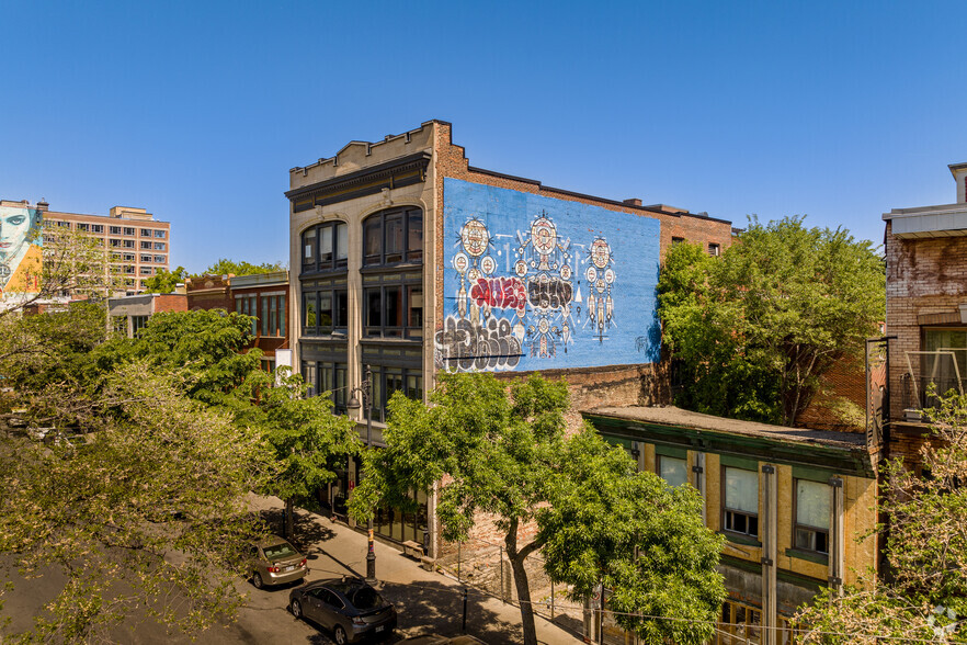 3451 Boul Saint-Laurent, Montréal, QC en alquiler - Foto del edificio - Imagen 2 de 5