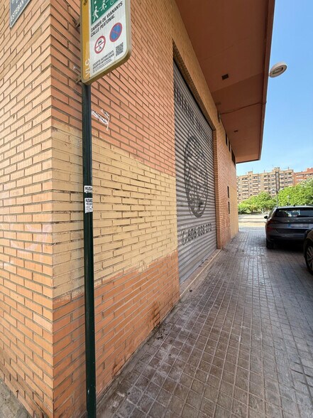 Edificio residencial en València, Valencia en venta - Foto del edificio - Imagen 2 de 3